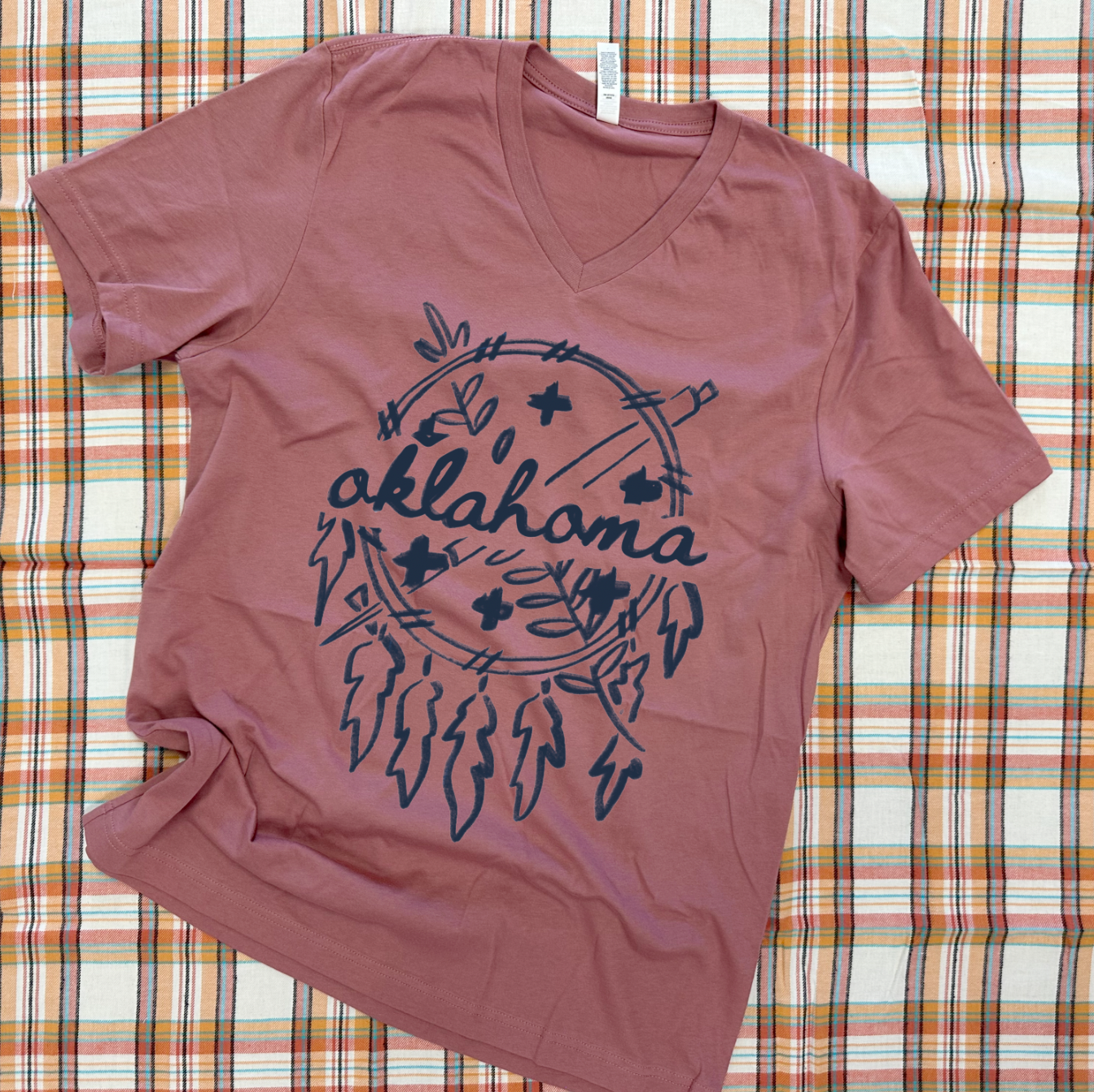 OKLAHOMA 2025: Simple Brushed Dreamcatcher (BELLA CANVAS VNECK)