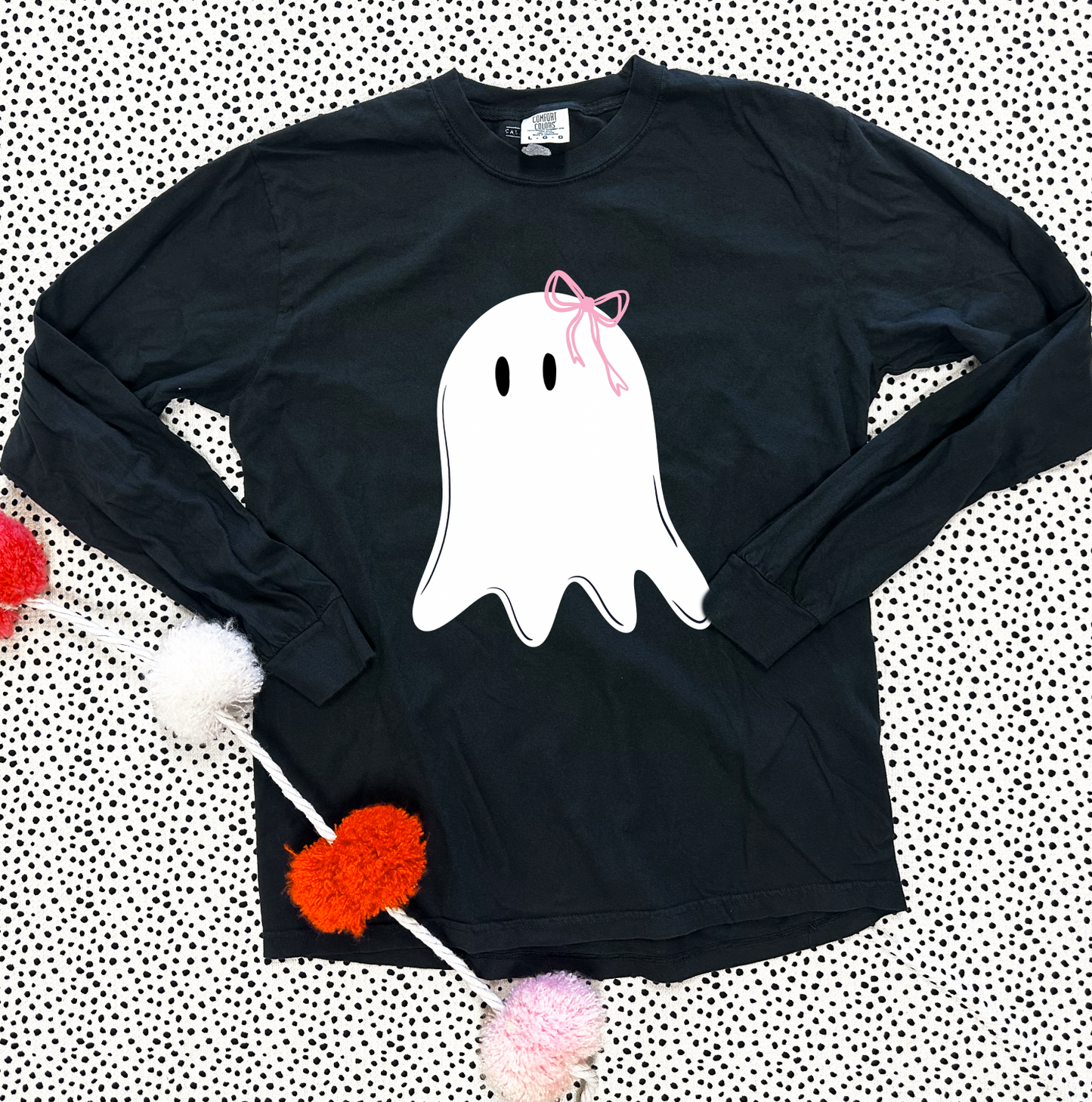 HALLOWEEN 2025: Cute Ghost With Bow (COMFORT COLORS LONGSLEEVE)