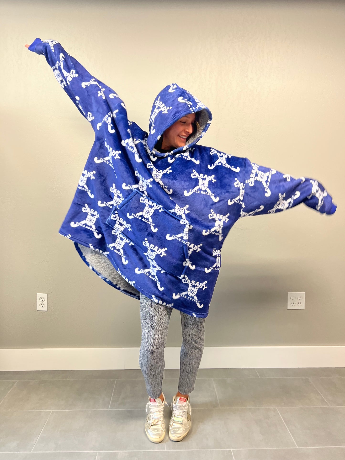 CASADY: Field Hockey Snuggie