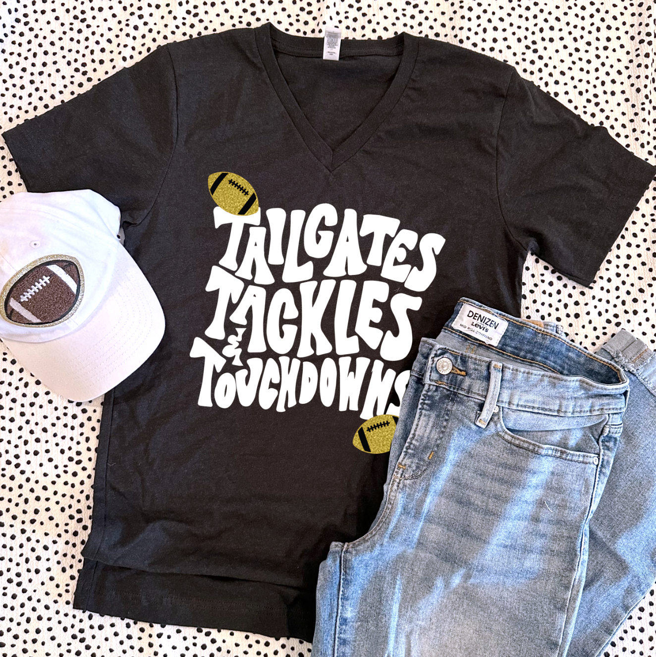 SPORTS LIFE: Tailgates, Tackles & Touchdowns - VNECK