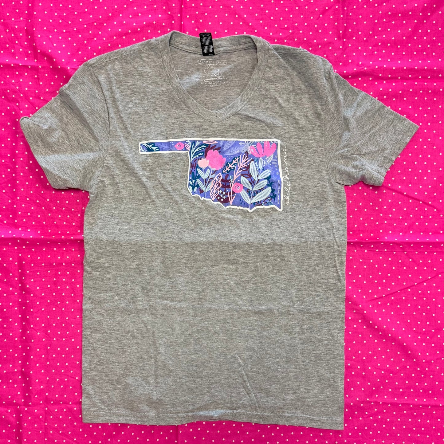 OKLAHOMA: Oklahoma Summer Floral State Shape (VNECK)