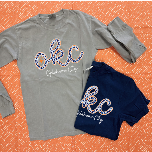 OKC SPIRIT: OKC Script Blue Leopard (COMFORT COLORS - SHORTSLEEVE)