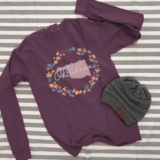 OKLAHOMA 2025: Oklahoma Fall Leaves Wreath (COMFORT COLORS LONGSLEEVE)