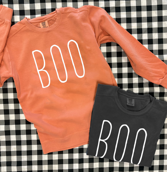 HALLOWEEN 2025: BOO Simple Text (COMFORT COLORS SWEATSHIRT)