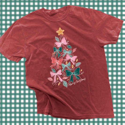 CHRISTMAS 2025: Bows Christmas Tree (COMFORT COLORS SHORTSLEEVE)