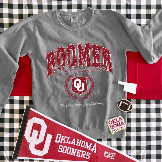 UNIV. OF OK 2025: Boomer Sooner Polkadot Vintage Collegiate (COMFORT COLORS SWEATSHIRT)