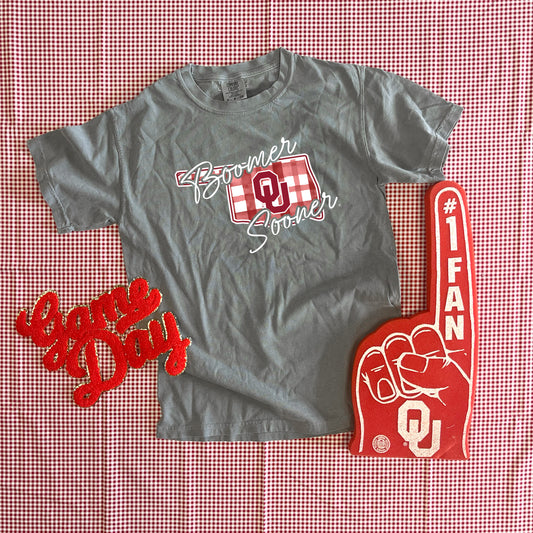 UNIV. OF OK 2025: Boomer Sooner Watercolor Plaid State (COMFORT COLORS SHORTSLEEVE)