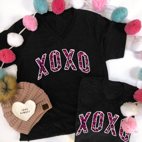 VALENTINES: XOXO Pattern (CREW NECK or VNECK)